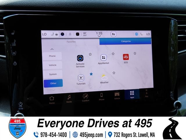 2024 Jeep Wagoneer Base