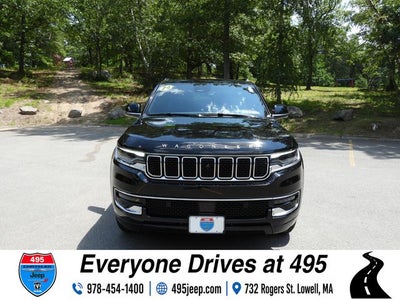 2024 Jeep Wagoneer Base