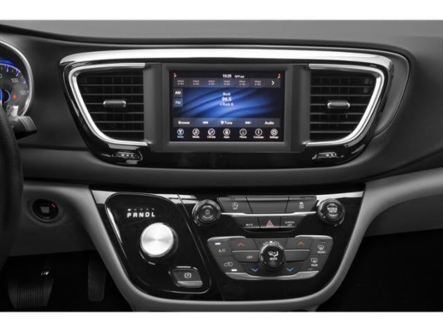 2020 Chrysler Voyager L