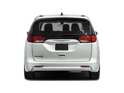 2020 Chrysler Voyager L