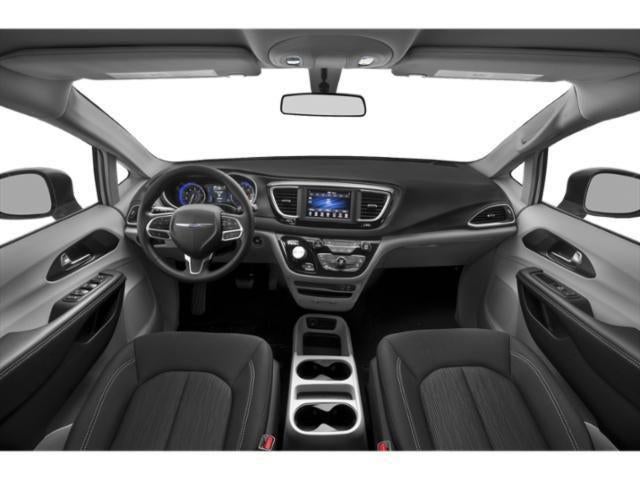 2020 Chrysler Voyager L