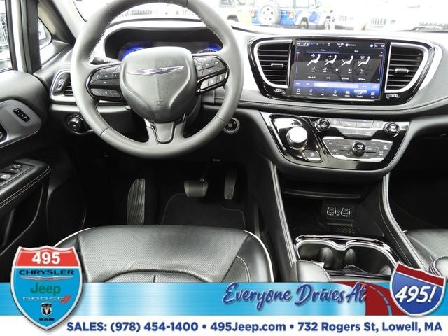 2025 Chrysler Pacifica Limited