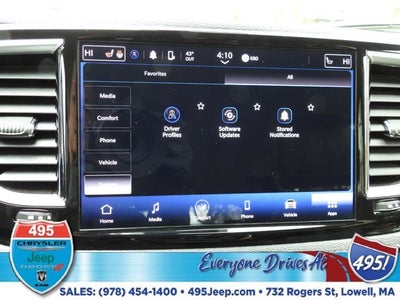 2023 Chrysler Pacifica Hybrid Touring L
