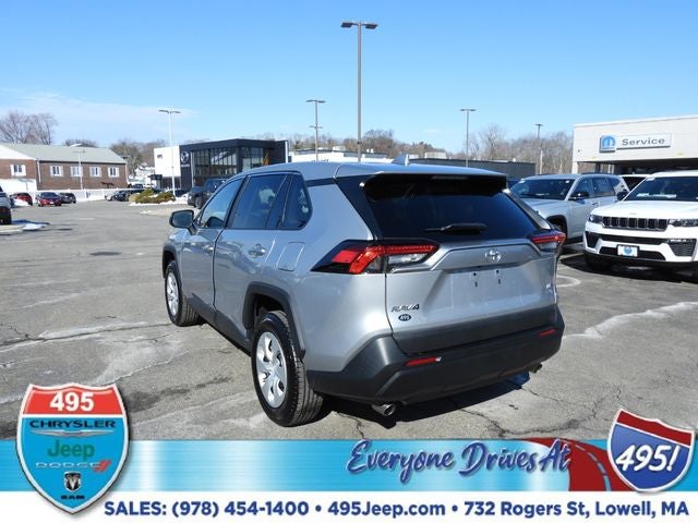 2023 Toyota RAV4 LE