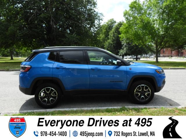 2025 Jeep Compass Trailhawk