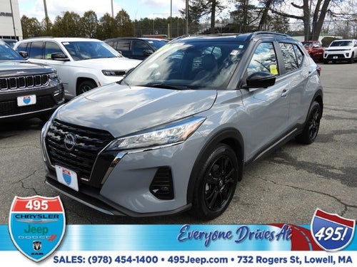 2023 Nissan Kicks SR