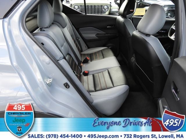 2023 Nissan Kicks SR