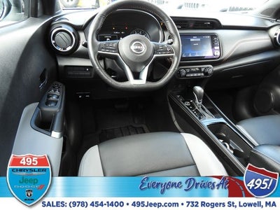 2023 Nissan Kicks SR