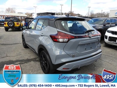 2023 Nissan Kicks SR