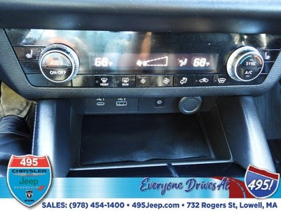 2022 Mitsubishi Outlander Black Edition