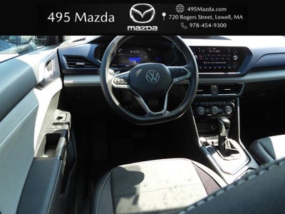 2024 Volkswagen Taos 1.5T SE