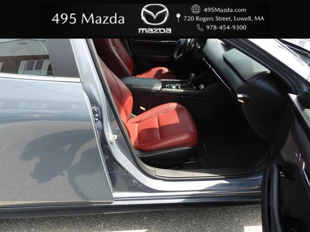 2022 Mazda Mazda3 Carbon Edition