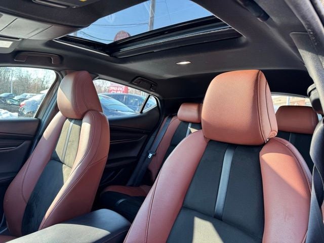 2024 Mazda Mazda3 2.5 Carbon Turbo